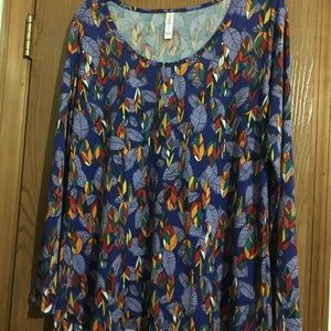 Large lularoe lynnae, long sleeve shirt